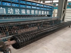 生產(chǎn)車(chē)間-經(jīng)編土工格柵