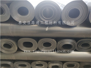 內(nèi)蒙古客戶考察我公司土工膜